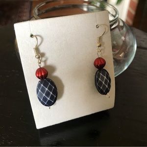 NWOT - Holiday Earrings